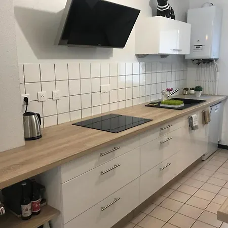 La maison de ville - 4 chambres, 2 sdb, terrasse et garage - 90m2 Vesoul Extérieur photo