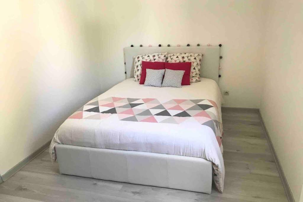 La Maison De - 4 Chambres, 2 Sdb, Terrasse Et Garage - 90m2 Vesoul